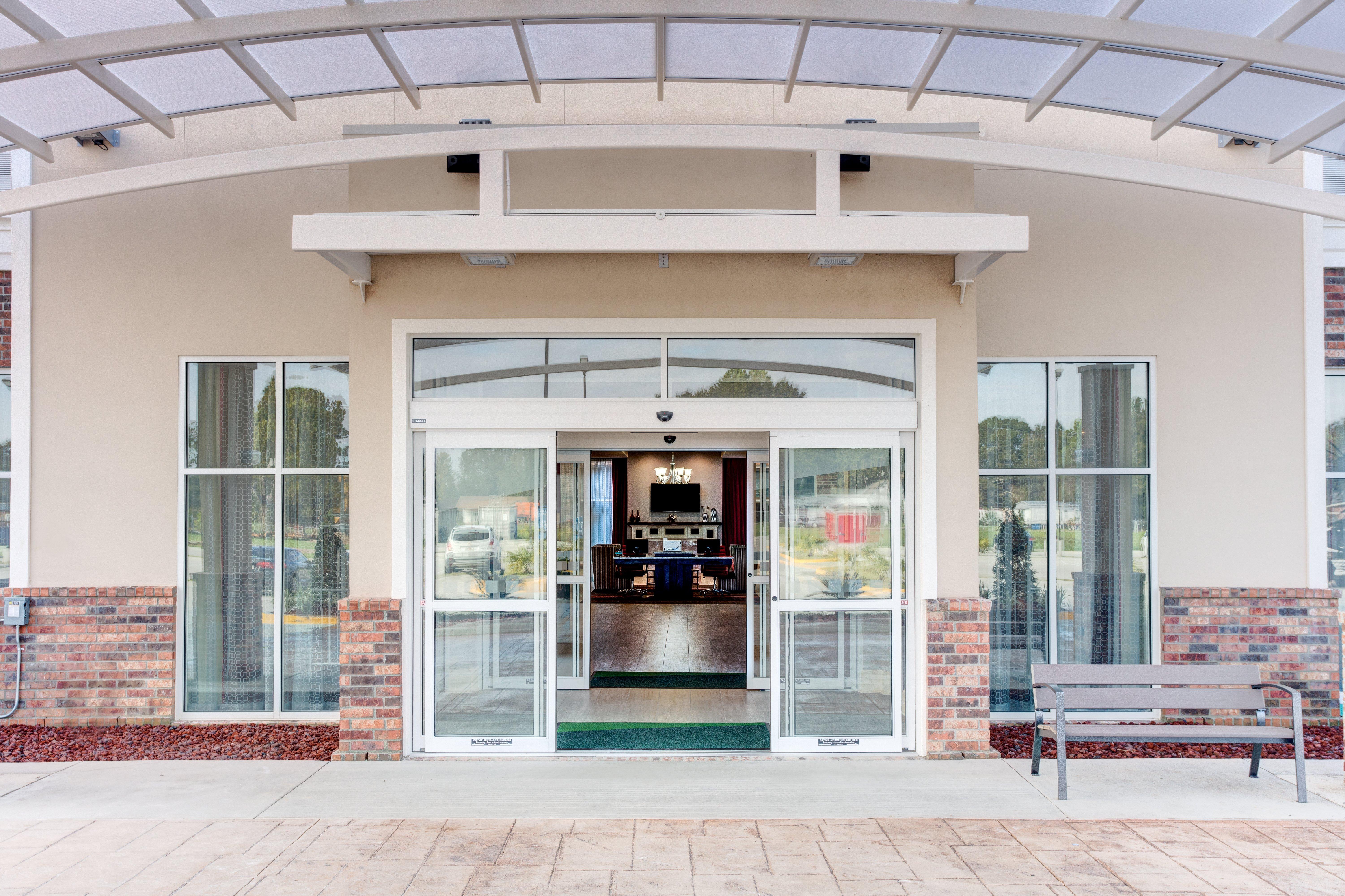 Holiday Inn Lafayette North By Ihg Exterior photo